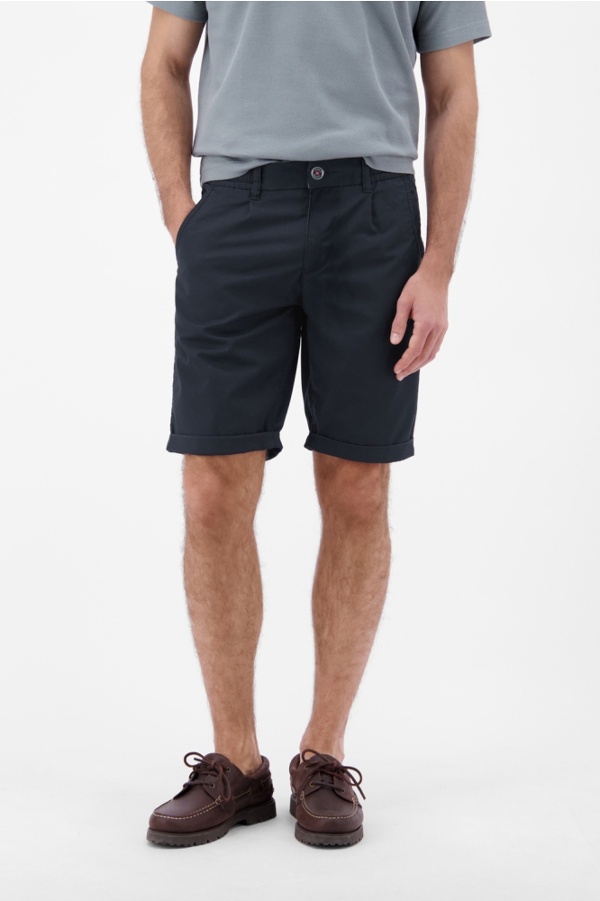 Lerros blauwe heren korte broek | Model vooraanzicht