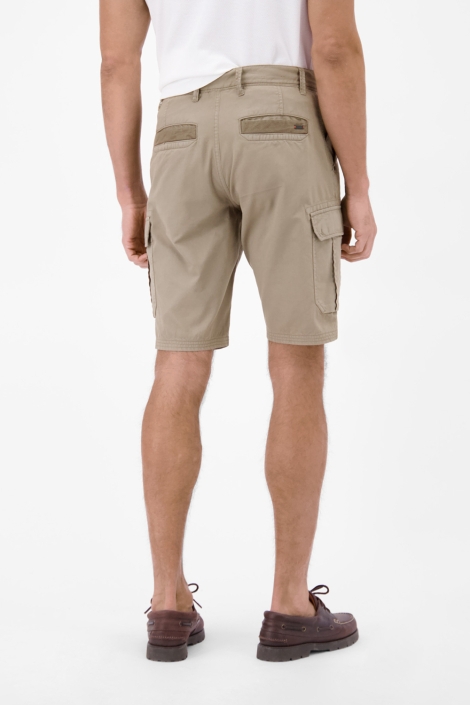Lerros camel heren korte broek | Model achteraanzicht