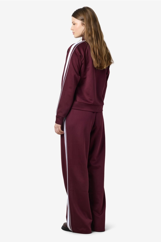 Noisy may bordeaux dames broek | Model achteraanzicht
