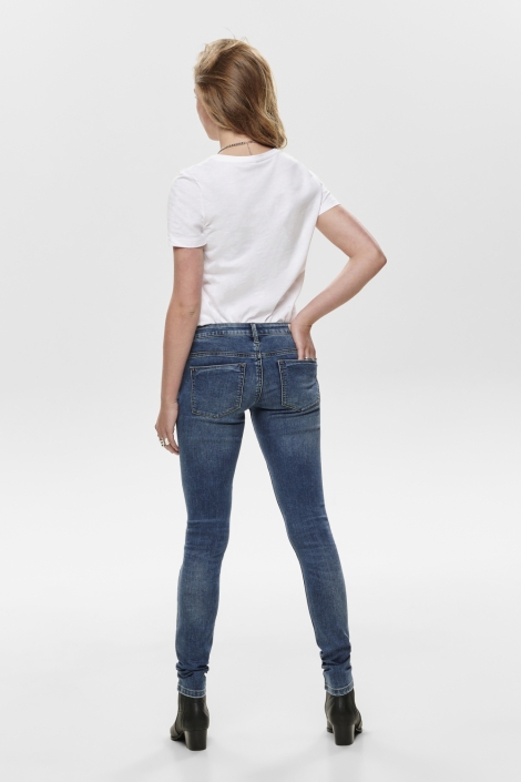 Only blauwe dames jeans | Model achteraanzicht