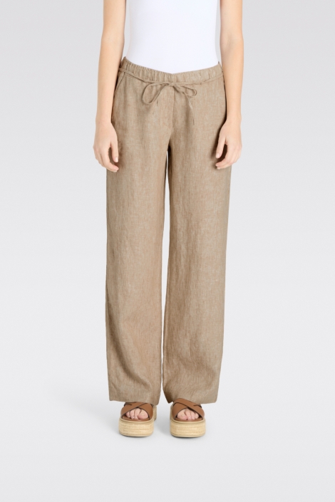 Mac camel dames broek | Model vooraanzicht