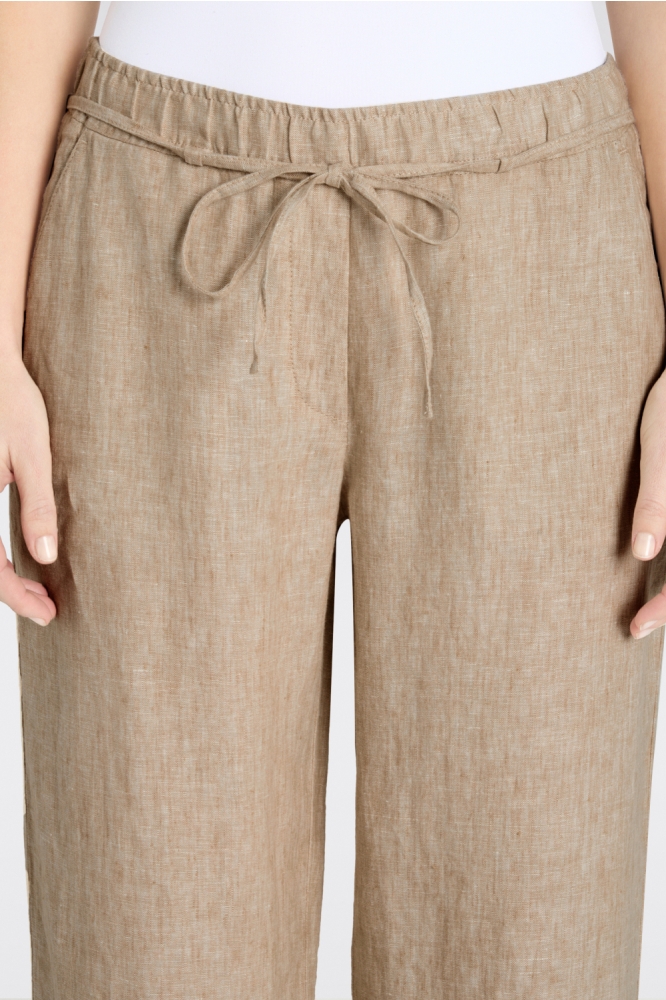 Mac camel dames broek | Close up