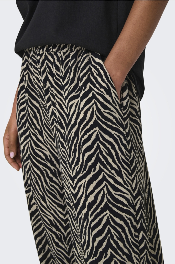 Only zwarte dames broek | Close up