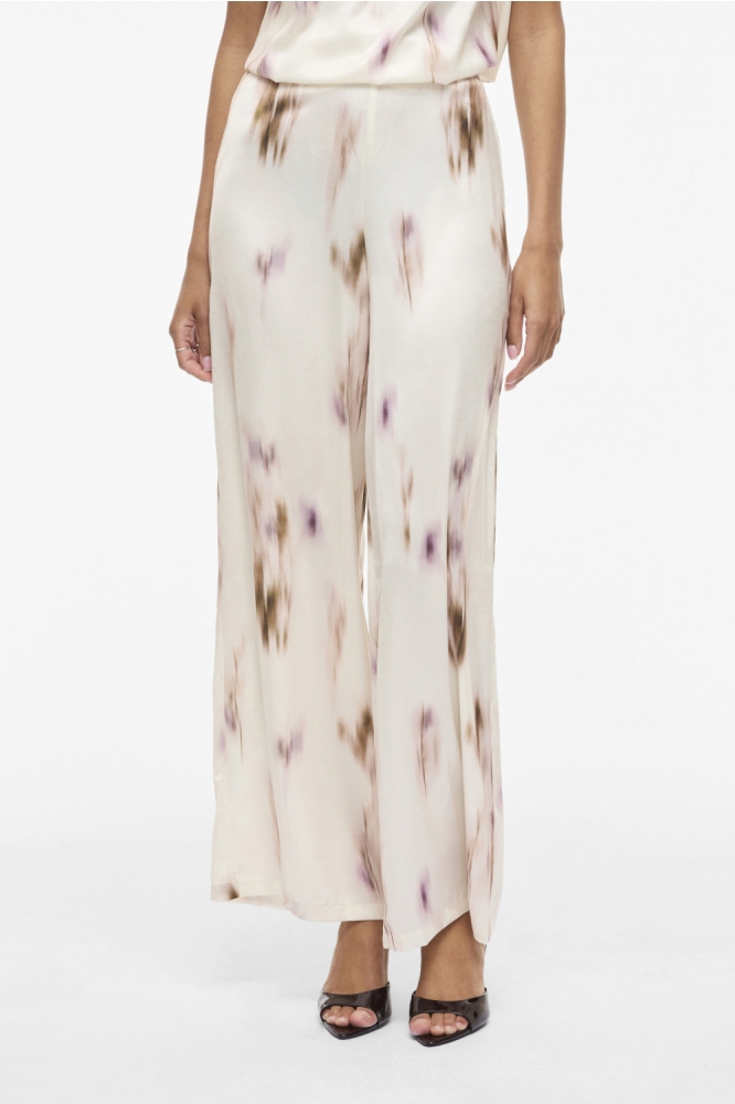 Vila ecru dames broek | Model vooraanzicht