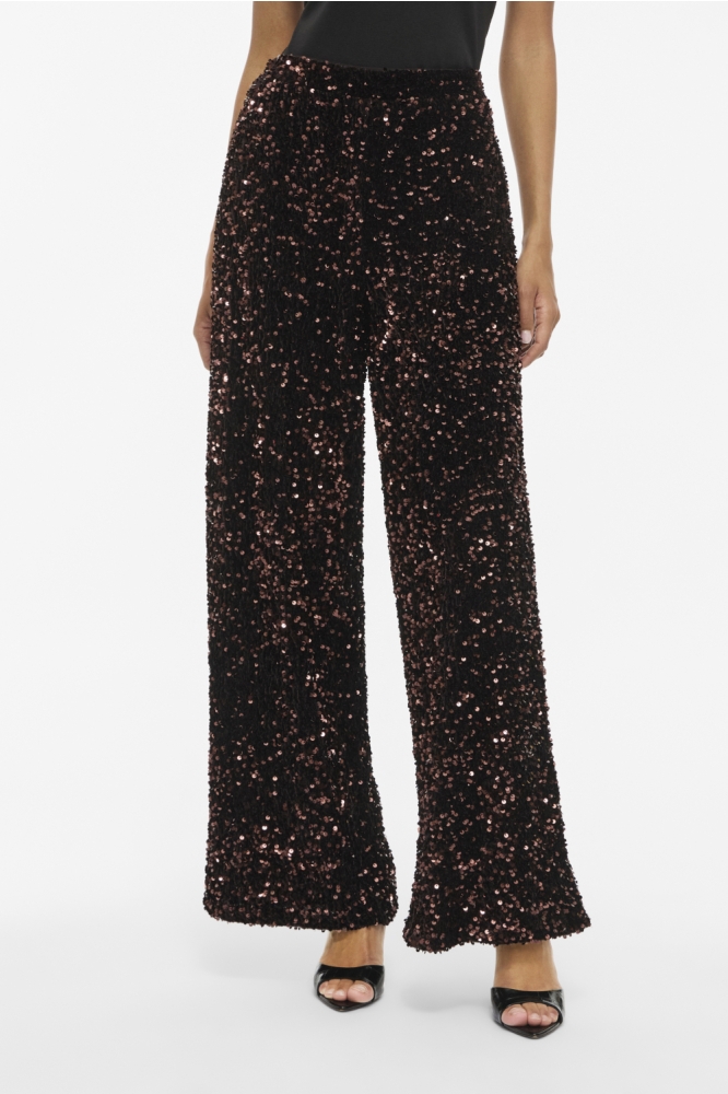 Vila bruine dames broek | Model vooraanzicht