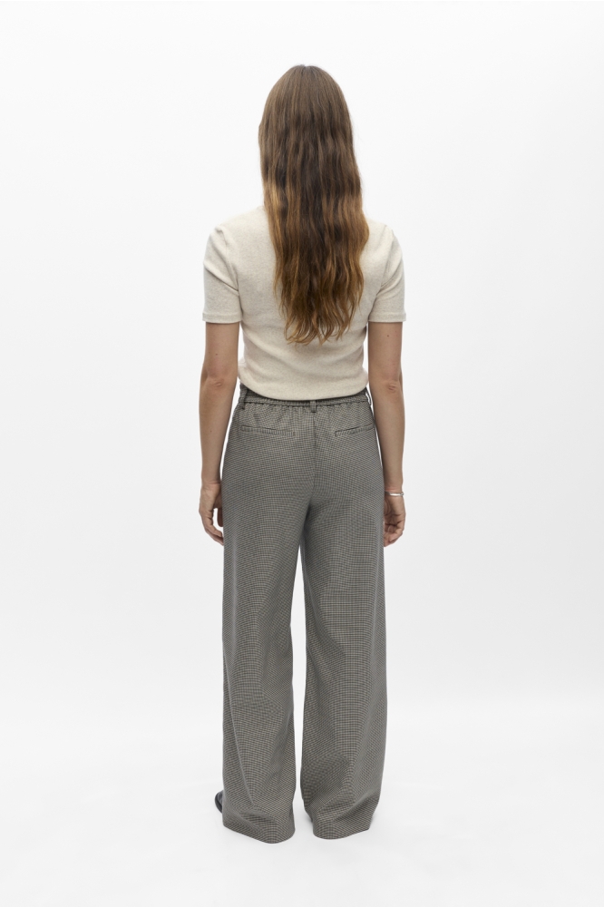Object blauwe dames broek | Model achteraanzicht
