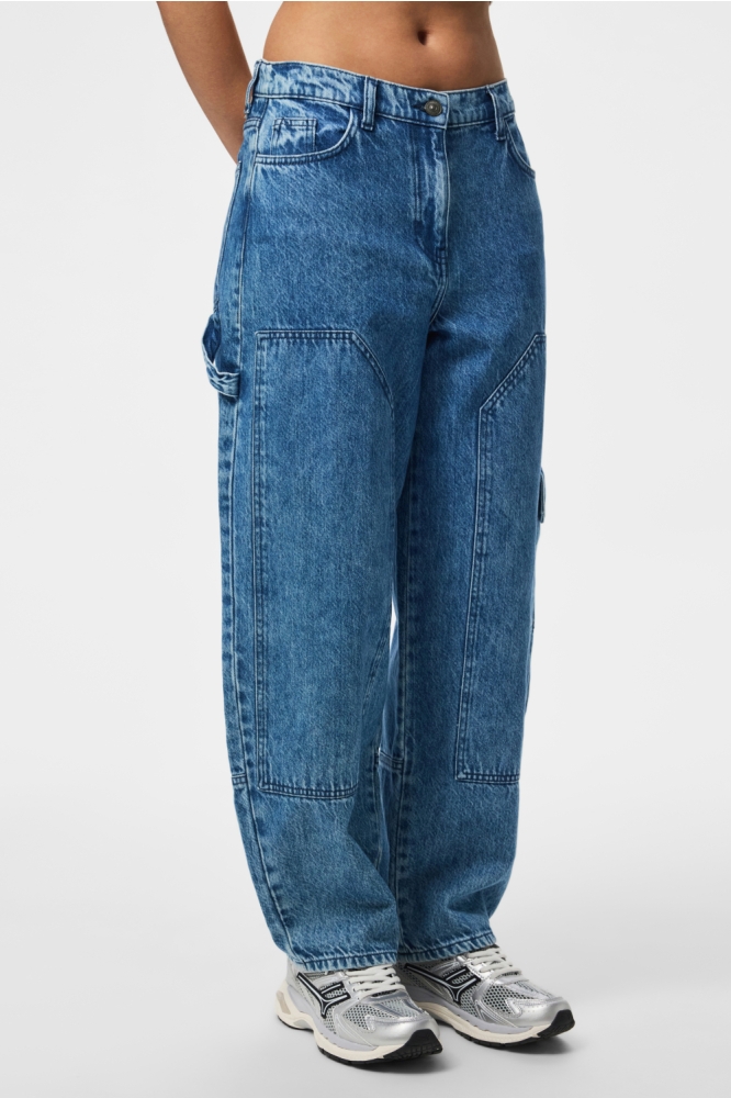 Pieces blauwe dames jeans | Model zijaanzicht