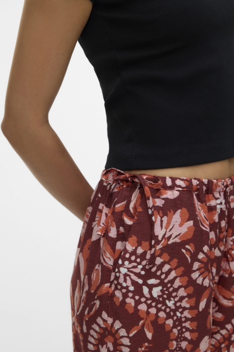 Vero Moda bordeaux dames broek | Close up