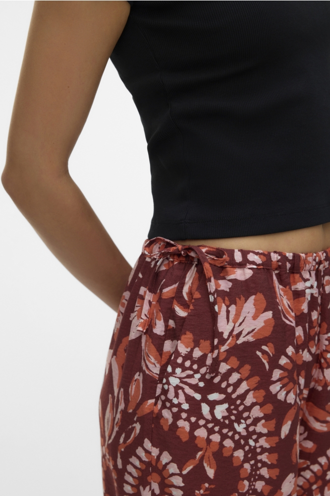 Vero Moda bordeaux dames broek | Close up