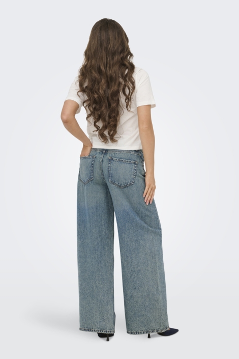 Jacqueline de Yong blauwe dames jeans | Model achteraanzicht