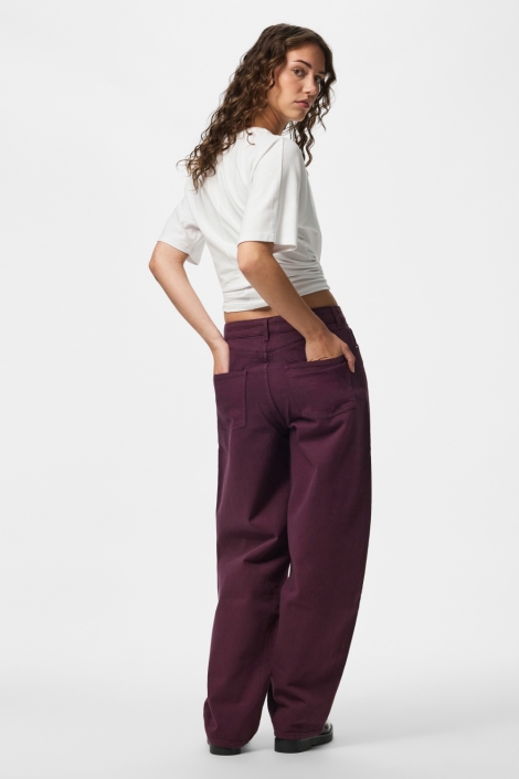 Pieces bordeaux dames jeans | Model