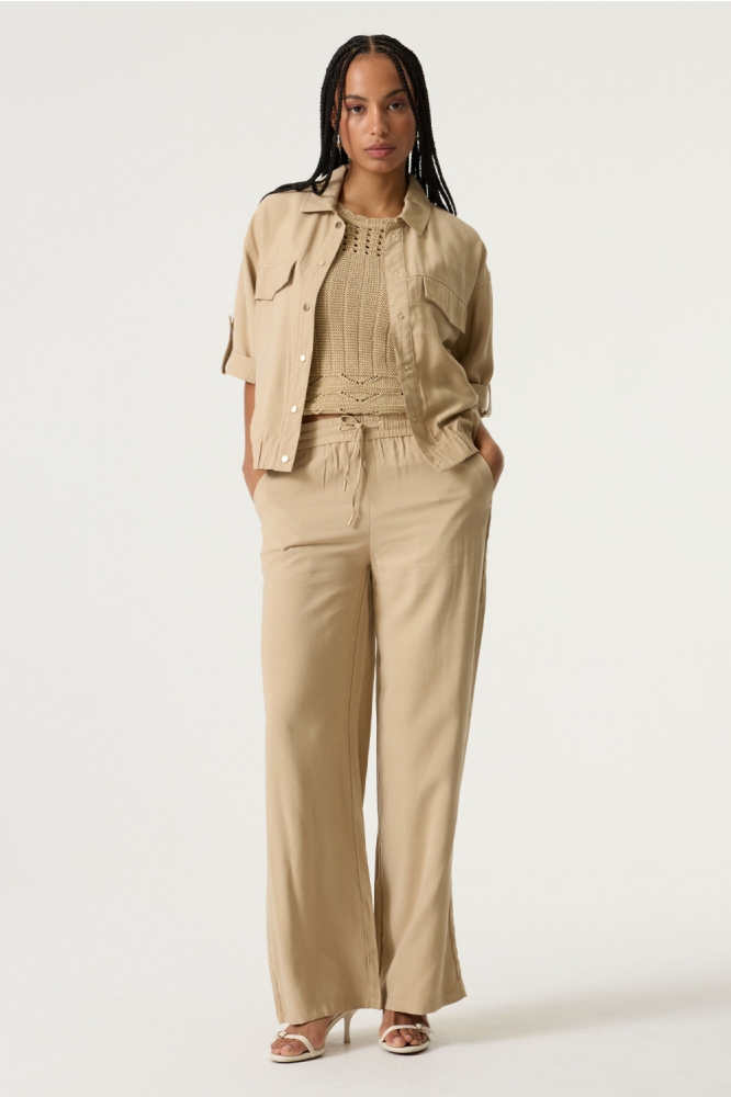 Garcia zand dames broek | Model