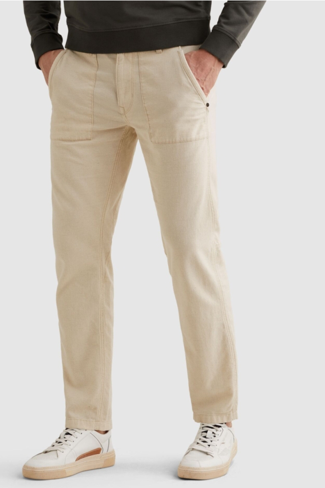 PME legend ecru heren broek | Model achteraanzicht