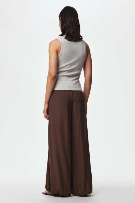 Pieces bruine dames broek | Model