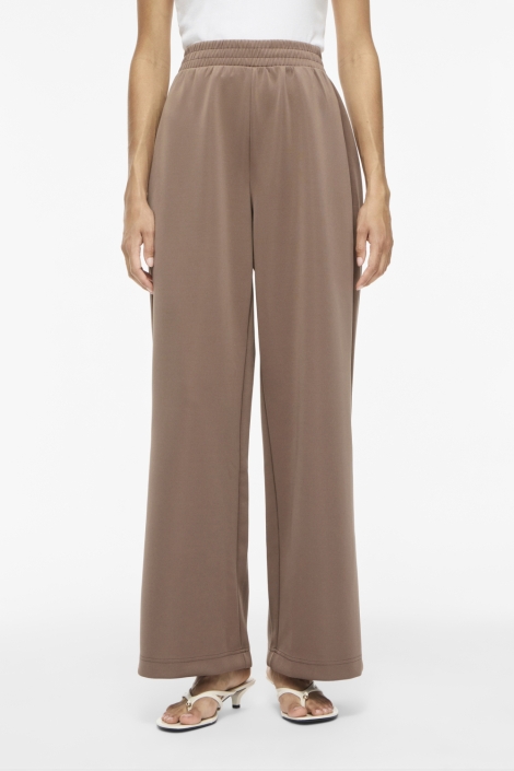 Vila bruine dames broek | Model vooraanzicht