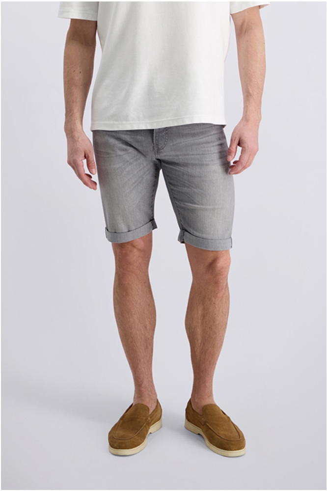 Pierre Cardin grijze heren korte broek | Model vooraanzicht