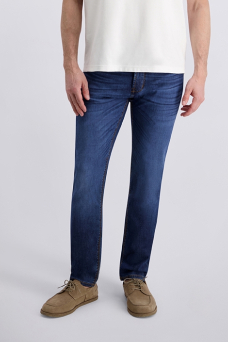 Pierre Cardin blauwe heren jeans | Model vooraanzicht