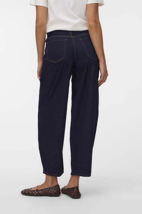 Vero Moda blauwe dames jeans | Model achteraanzicht