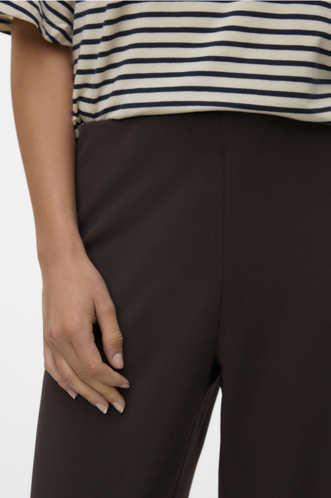 Vero Moda bruine dames broek | Close up