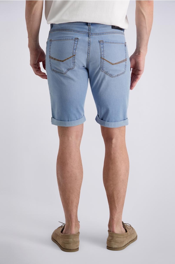Pierre Cardin blauwe heren korte broek | Model achteraanzicht