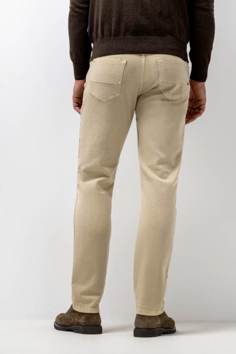 State of Art beige heren jeans | Model achteraanzicht