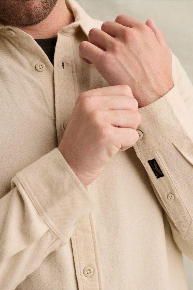 PME legend beige heren overhemd | Close up