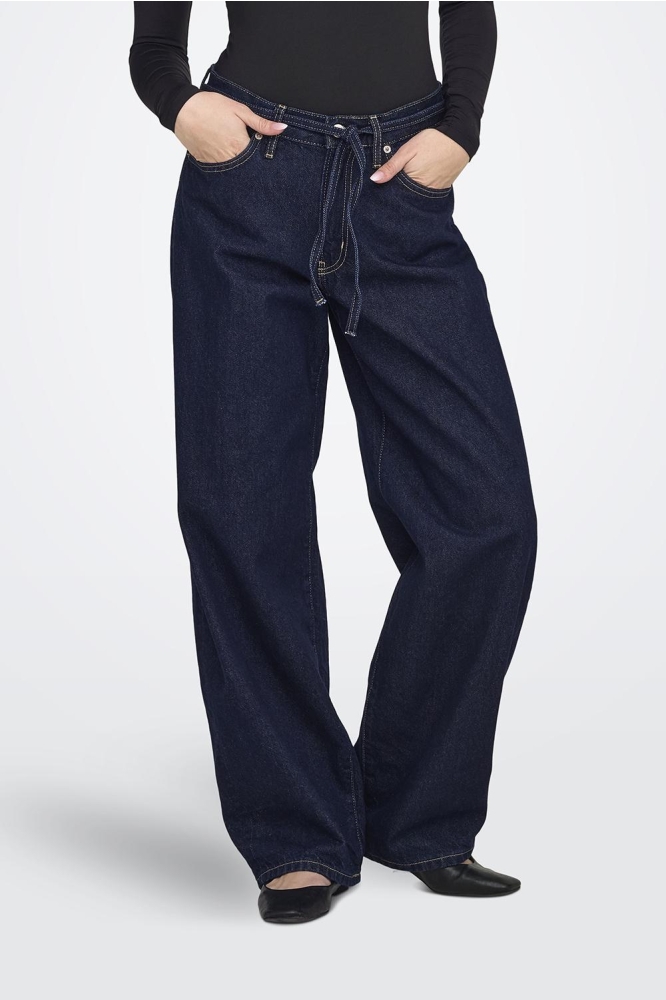 Only blauwe dames jeans | Model vooraanzicht