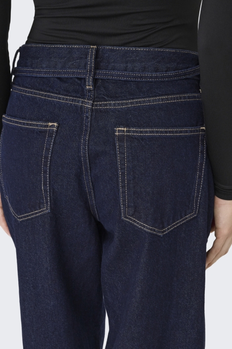 Only blauwe dames jeans | Close up