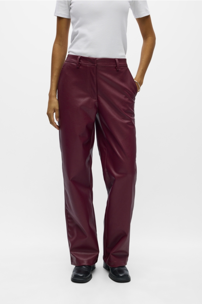 Object bordeaux dames broek | Model vooraanzicht