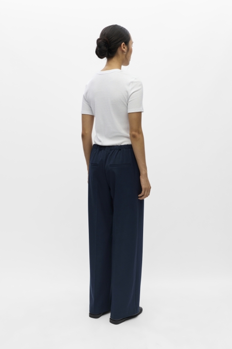 Object blauwe dames broek | Model achteraanzicht