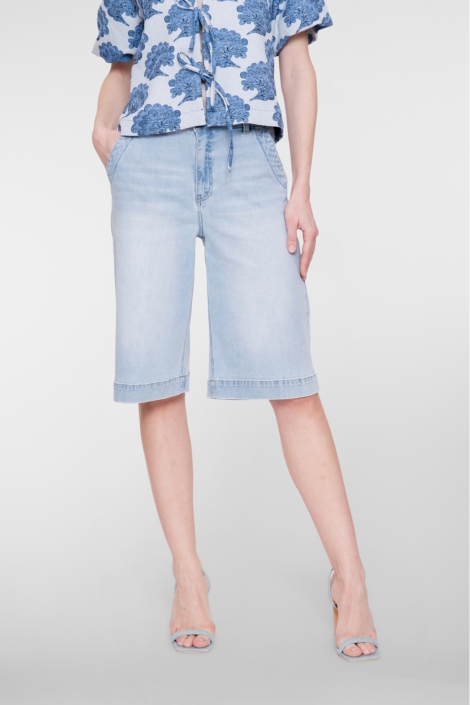Geisha blauwe dames korte broek | Model vooraanzicht