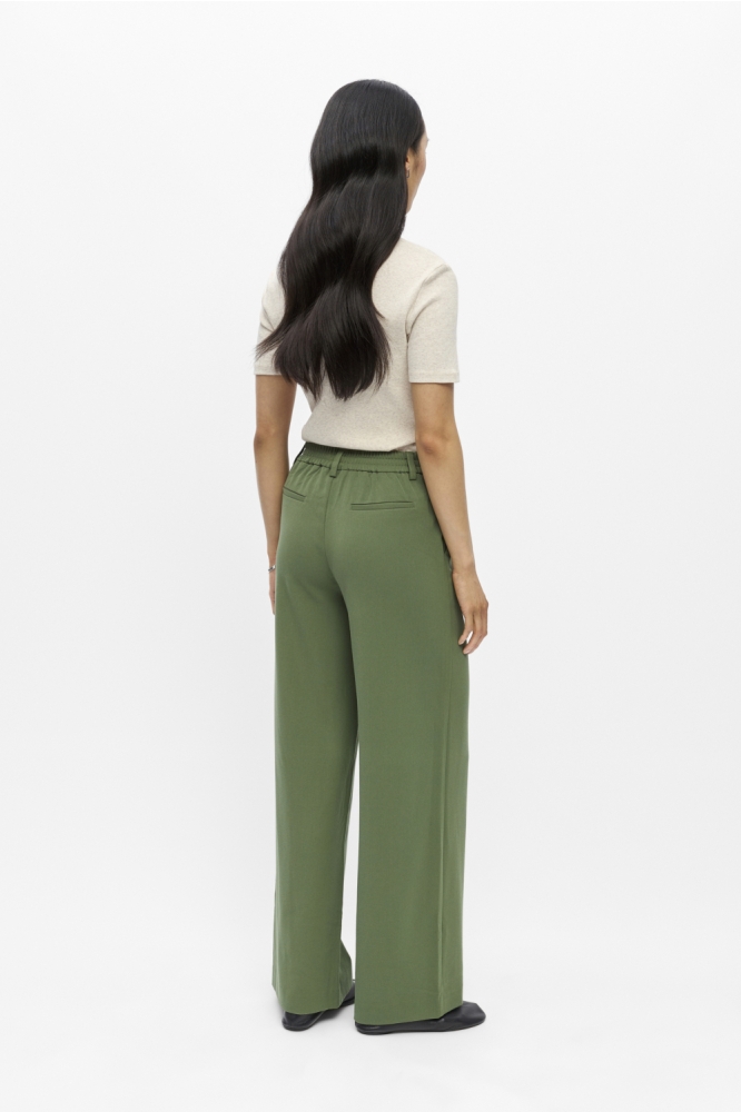 Object groene dames broek | Model