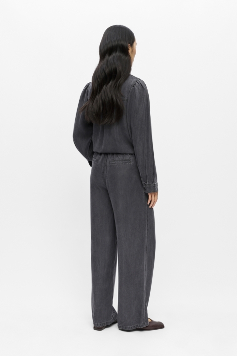 Object zwarte dames broek | Model