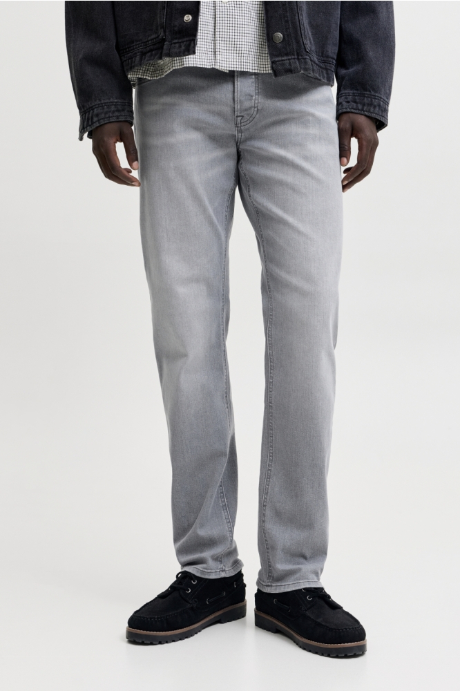Jack & Jones grijze heren jeans | Model vooraanzicht