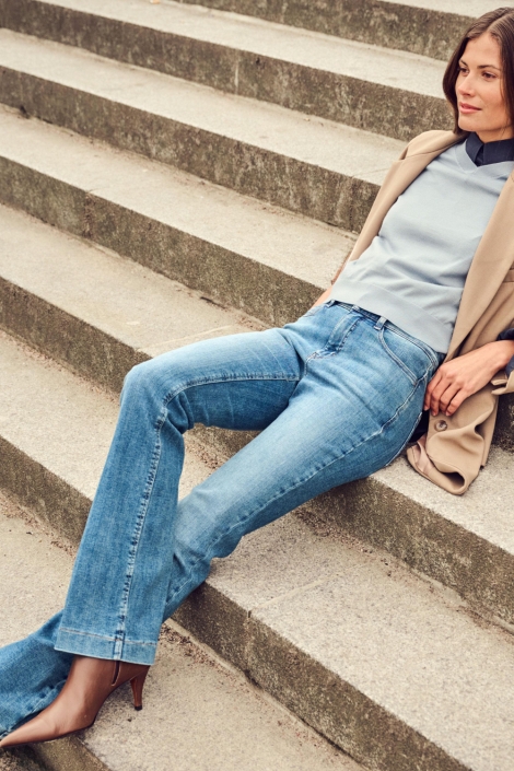 Mac blauwe dames jeans | Sfeerbeeld, In situatie