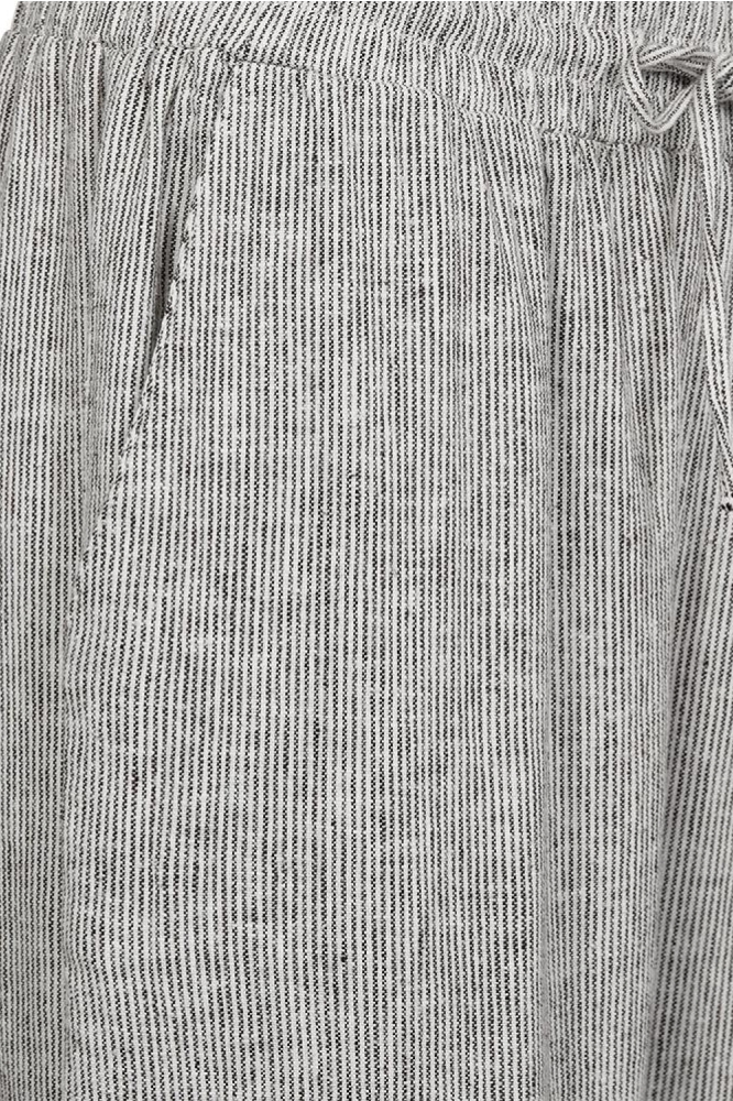 Freequent bruine dames broek | Close up