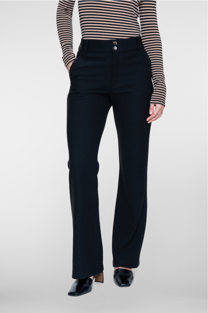 Geisha zwarte dames broek | Model vooraanzicht