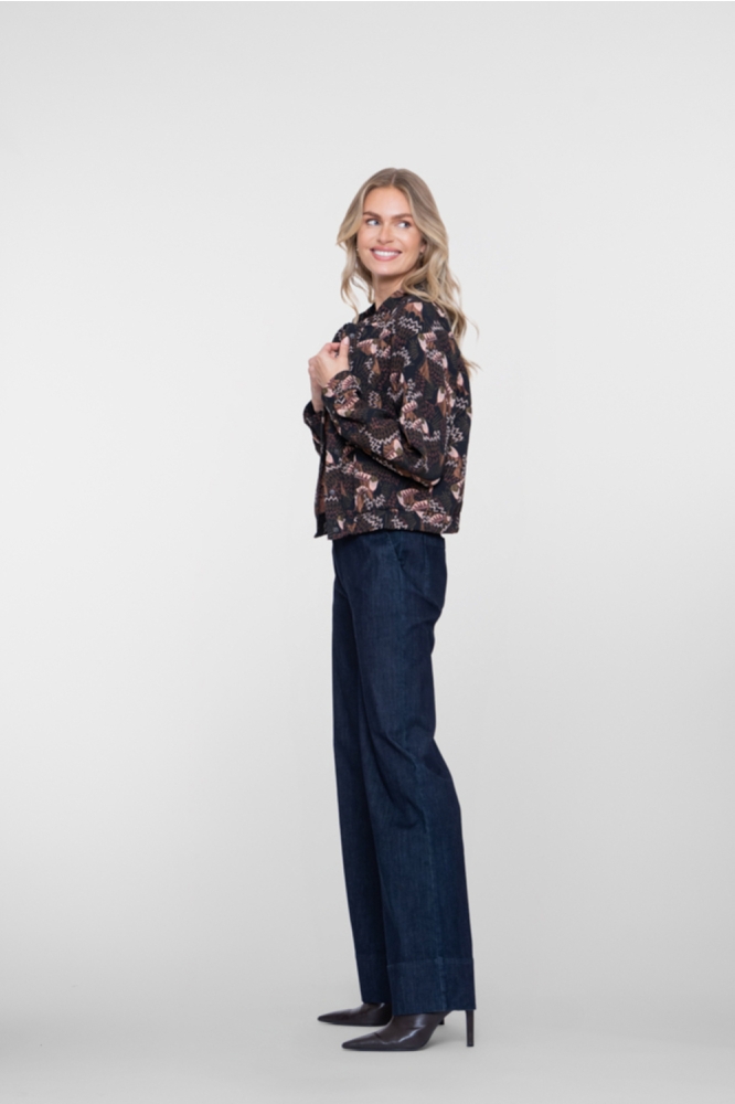 Geisha blauwe dames jeans | Model zijaanzicht