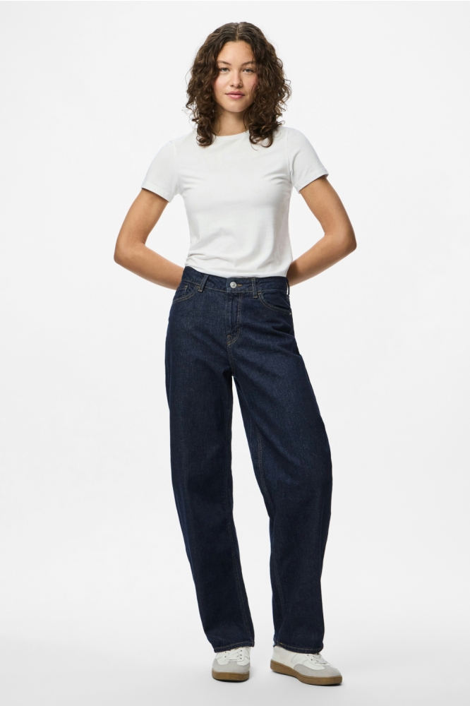 Pieces blauwe dames jeans | Model