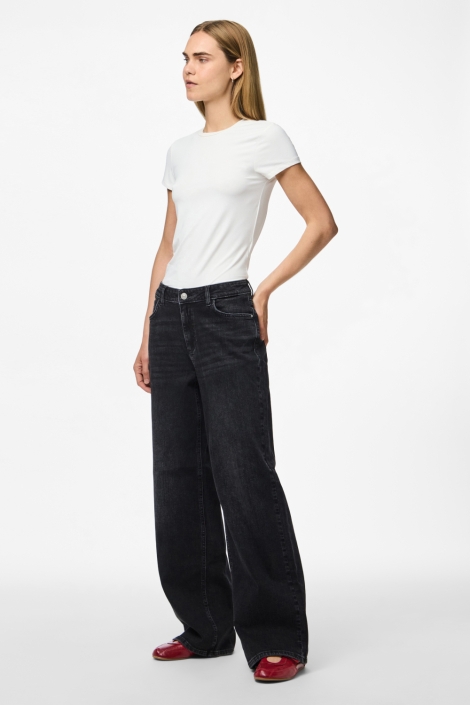 Pieces zwarte dames jeans | Model