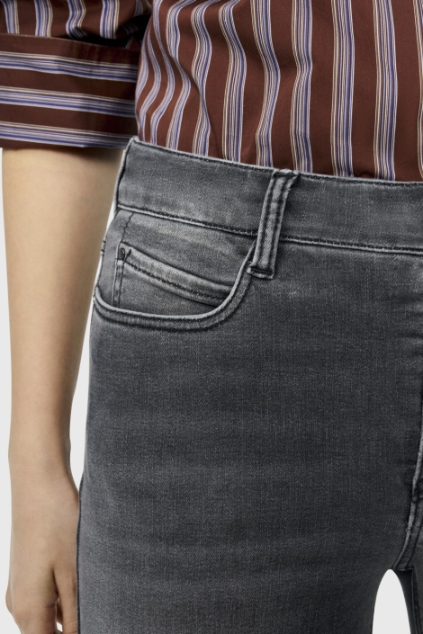 Mac grijze dames jeans | Close up