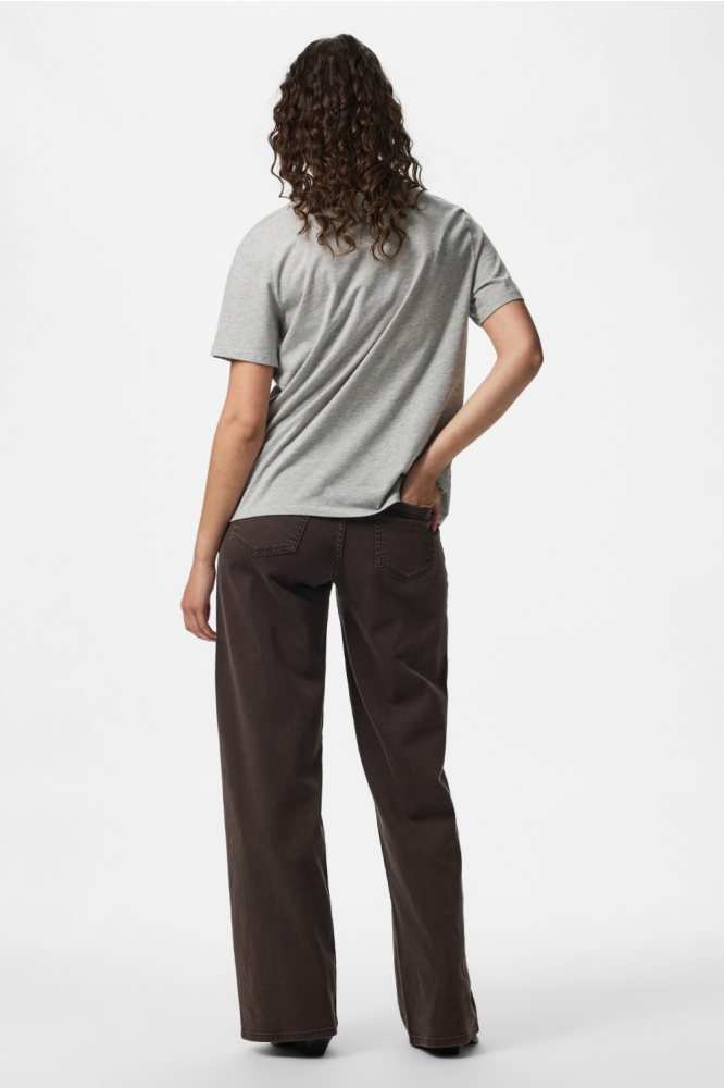 Pieces bruine dames jeans | Model