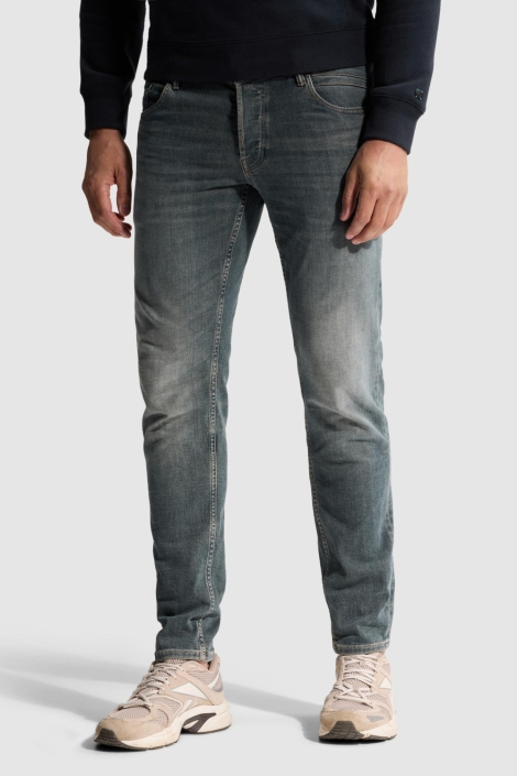 Cast Iron blauwe heren jeans | Model vooraanzicht