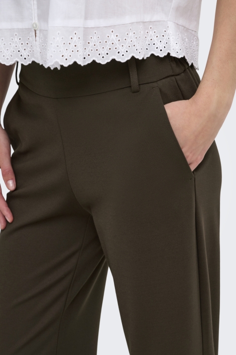 Only bruine dames broek | Close up