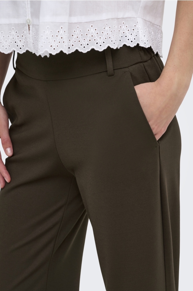 Only bruine dames broek | Close up