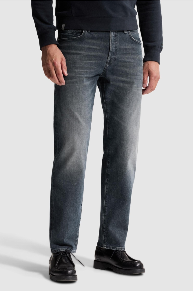 Cast Iron blauwe heren jeans | Model vooraanzicht