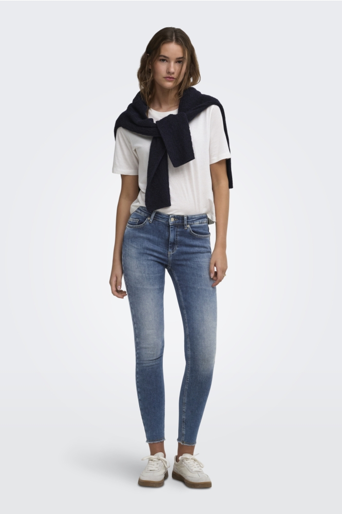 Only blauwe dames jeans | Model