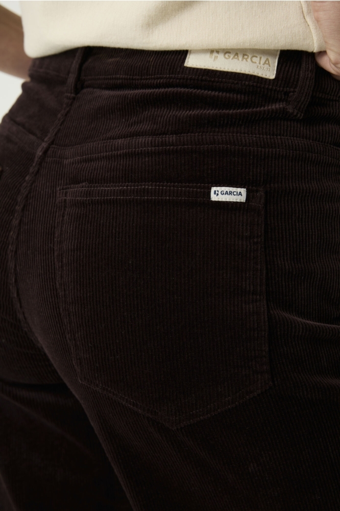 Garcia bruine dames broek | Close up