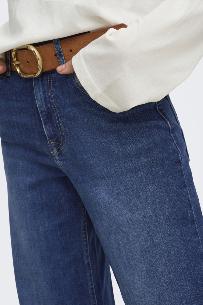 Only blauwe dames jeans | Close up