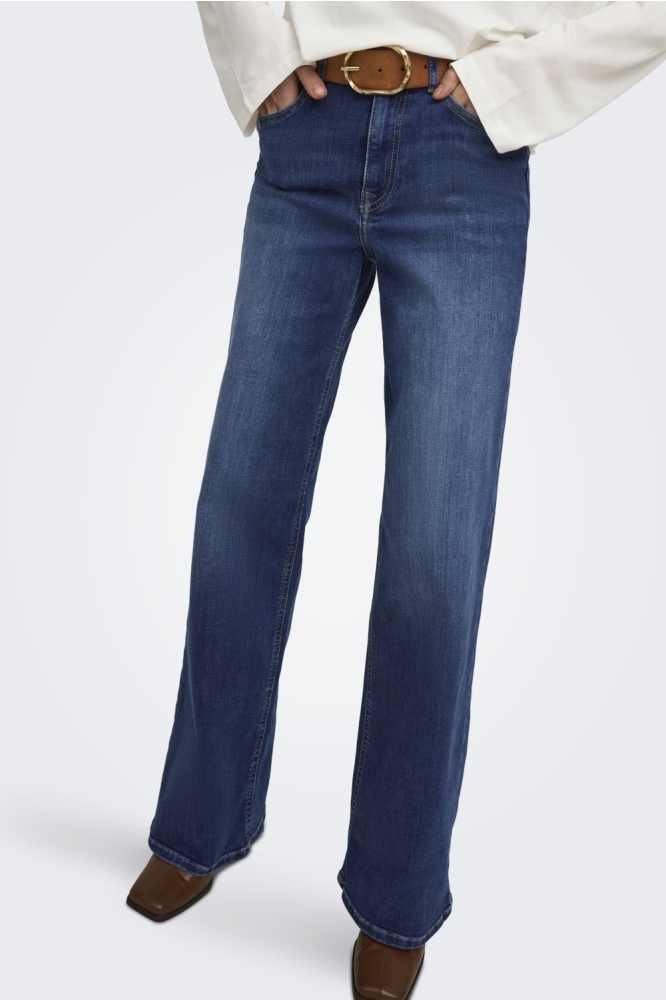 Only blauwe dames jeans | Model vooraanzicht